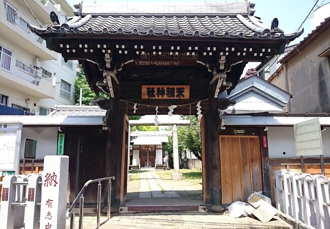 新宿区原町に鎮座している神社