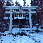雪の平湯神社