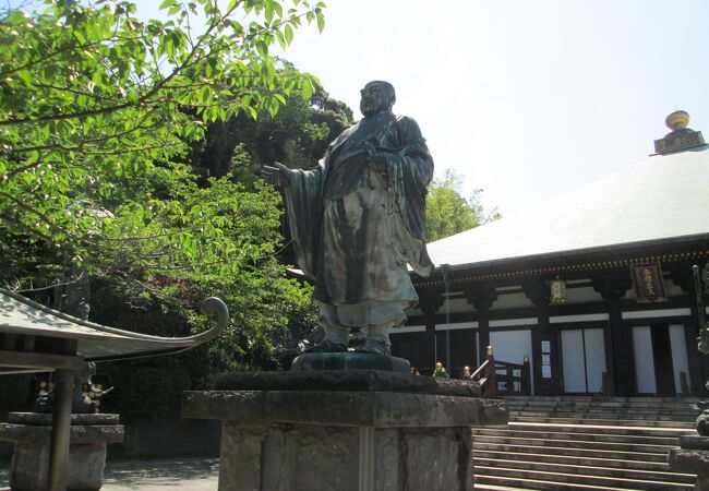  鎌倉散策(11)材木座で長勝寺に行きました