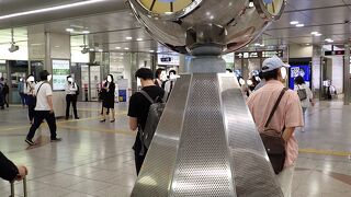 名古屋駅中央コンコースにある2つの時計の一つ