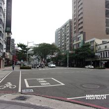 建国三路