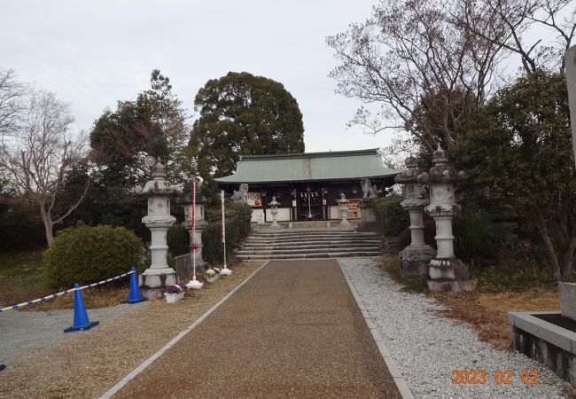 大和郡山城跡の中央付近の広々とした場所にありました。