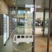 市バスターミナルがJRゲートタワー及びJPタワー名古屋の1階に