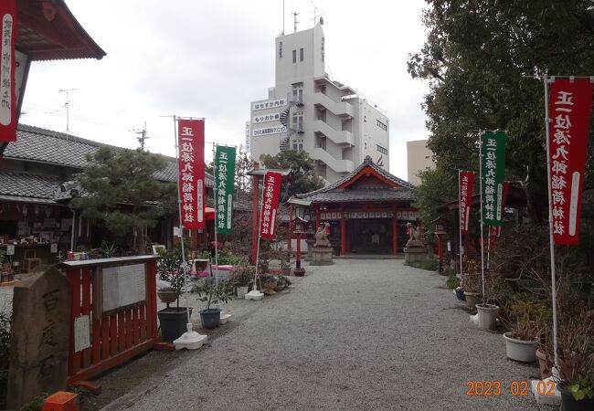 大和郡山の街歩きをしているときに、見つけた神社です。