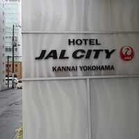 入り口はシンプルです