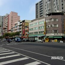 大公路との交差する場所の景観です。