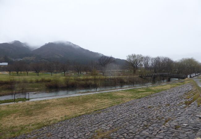 三面川中州公園