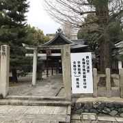 御香宮神社の末社ではなく、別の場所にあったものを遷移した神社