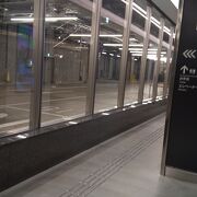 東京駅と地下でつながります。