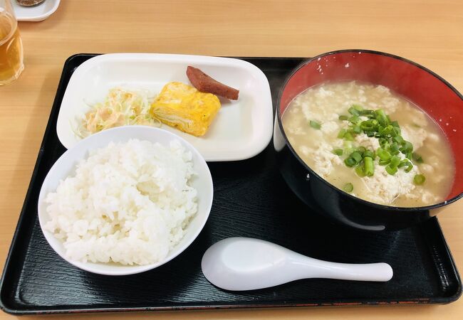 ２４時間いただける沖縄の家庭料理