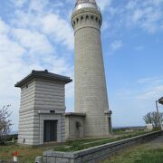 重要文化財の角島灯台
