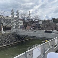 湊川カラクリ時計 「虹の橋」