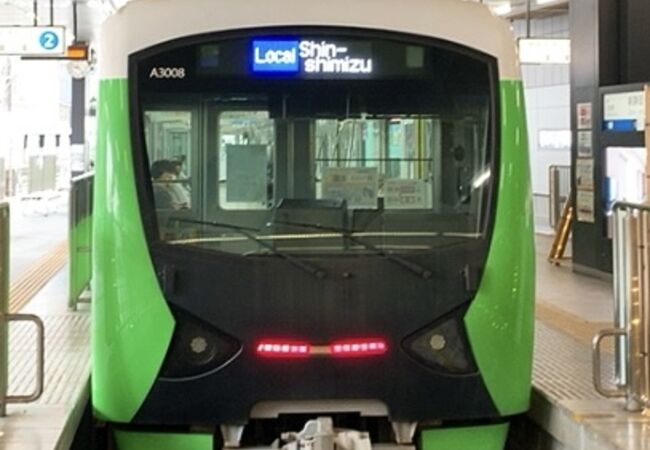 新静岡⇔新清水を結ぶ、ローカル線(JRとは離れた場所に駅があります)。