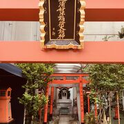 小さな稲荷神社