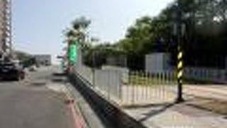 市電であるLRTの駅です。