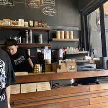 レジ& カウンター