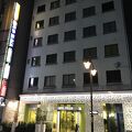 ホテルプリズム（愛知県名古屋）：駅近、新しい施設、24時間ドリンク、朝食付き。相対的には