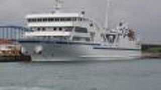 遠い遠い島に行きます