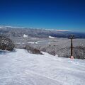 晴天時は絶景が拝めるコンパクトなスキー場(白樺高原国際スキー場)