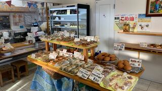 住宅街のベーカリー