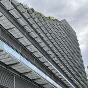 福岡のシンボルーエコロジー建築の先駆け