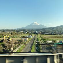 車窓の富士山