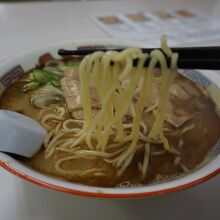 麺はこんな感じ