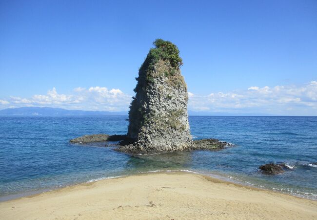 鍋釣岩