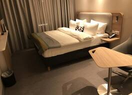 ホリデイ イン エクスプレス アンド スイーツ ポツダム バイ IHG 写真