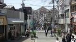 昭和の雰囲気を残す商店街
