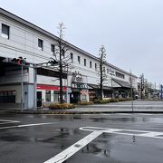 丸亀駅前に猪熊弦一郎現代美術館