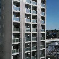 部屋右側の眺望、成田山平和の大塔が見えました！