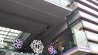 リーズナブルな飲食店が多い