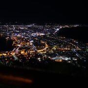 GW夜景は大混雑。良い場所確保には日没1時間前には場所取り必須？そして寒い