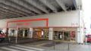 雨の日の「銀ブラ」に