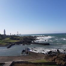 部屋からの望む野島崎灯台と太平洋