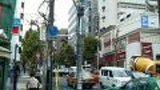 都心の一等地で昭和気分で街歩きを楽しめます