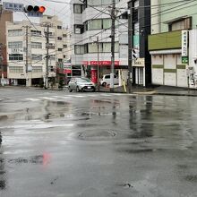 Jネットレンタカー三島駅南口店、外観。
