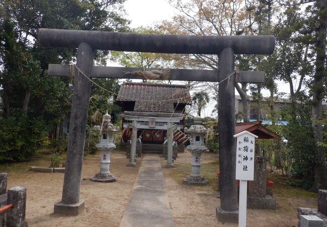 鹿島神宮一之鳥居の近くの小さな神社でした。