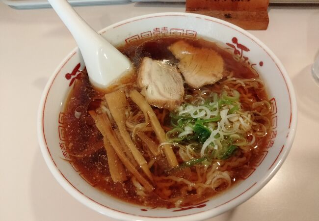 北海道4大ラーメンのひとつ釧路ラーメンを代表する人気店