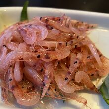 今年は豊漁らしく、生桜えびも食べれました