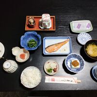 朝食