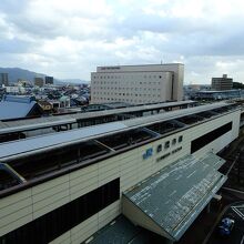 出雲市駅が眼下に見える