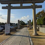 大石神社の中にあります
