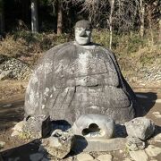 独特な風貌の阿弥陀様