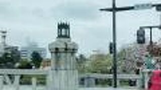 乙川に架かる「市電通り」の橋