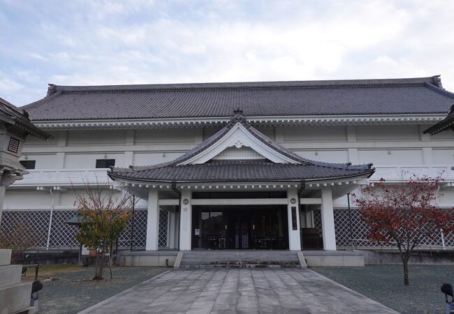 豊川閣「寺寶館」