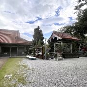 沖縄らしい寺院