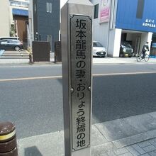 220x220_19270341.jpg?