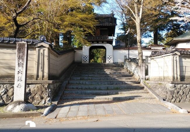 原敬の墓地がある寺院